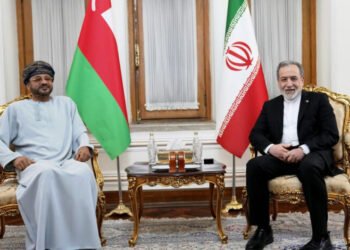 Irán y Omán anuncian acuerdos para gestionar el Estrecho de Ormuz