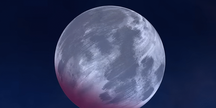Eclipse, lluvia de estrellas y una Luna que se teñirá de rojo; la guía definitiva para no perderte los grandes espectáculos del cielo en agosto