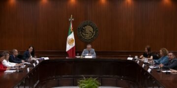 Duró poco el regreso: Congreso da luz verde a nueva licencia de Rocha Moya; alistan relevo interino en Sinaloa