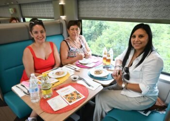 Tren Maya estrena vagón restaurante: estos son sus recorridos y menú