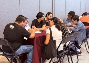 Feria conecta a jóvenes yucatecos con salarios de hasta 30 mil pesos