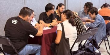 Feria conecta a jóvenes yucatecos con salarios de hasta 30 mil pesos