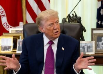 Trump vuelve a cambiar el mapa; rebautiza el Lago Ontario como “Lago América”