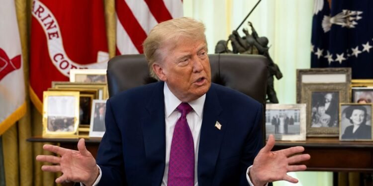 Trump vuelve a cambiar el mapa; rebautiza el Lago Ontario como “Lago América”