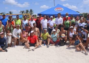 Arena, sol y deporte: Progreso alista torneo internacional de beach volleyball