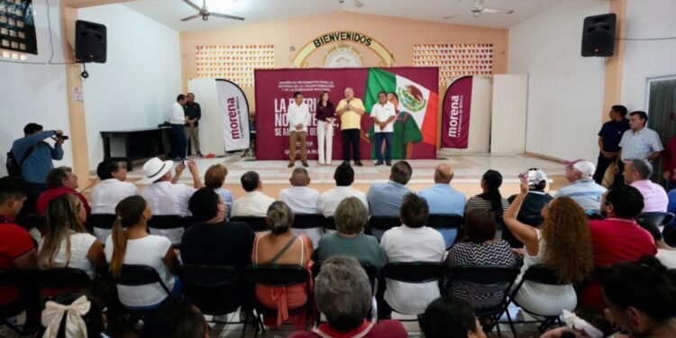 Rafael Marín lleva su gira a Puerto Morelos y pone el foco en la unidad de Morena