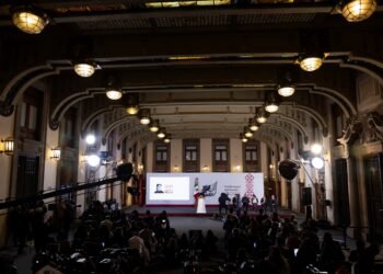 Sheinbaum marca distancia de Rocha: “No me parecía pertinente” su regreso