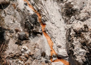 ¡Alerta en Sonora! Profepa clausura zona tras derrame de ácido sulfúrico
