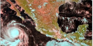 Rachel activa vigilancia en el Pacífico; Polo amenaza con lluvias torrenciales en el noroeste
