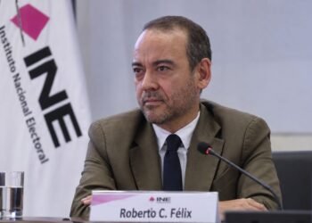 INE hace relevo exprés: Roberto Carlos Félix asume la Secretaría Ejecutiva tras la renuncia de Claudia Arlett Espino