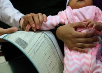 Crecer sin acta: el rezago que todavía afecta a 11 mil menores