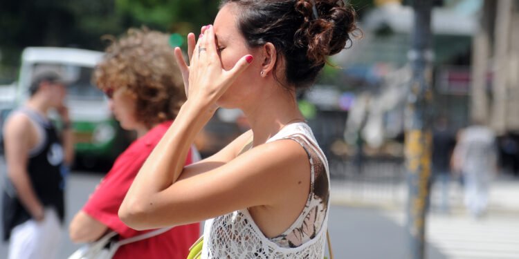 El calor pega primero… y la lluvia llega después: así estará el clima