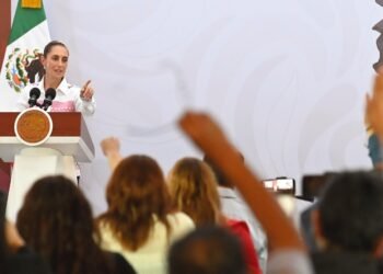 Sheinbaum cuestiona gasto del INE para 2027: “Es exagerado”