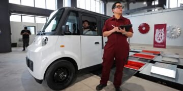 Olinia acelera rumbo a 2027: IPN lo pone a prueba antes de salir a las calles