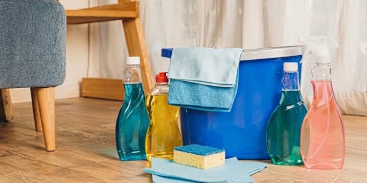 ¿Cuánto gastas en limpiar tu casa? Profeco te dice dónde puedes ahorrar