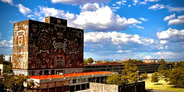¿Qué estudia la UNAM que la coloca entre las mejores del mundo?
