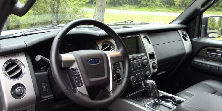 ¡Atención si tienes un Ford! Lanzan otra alerta por fallas al conducir de reversa